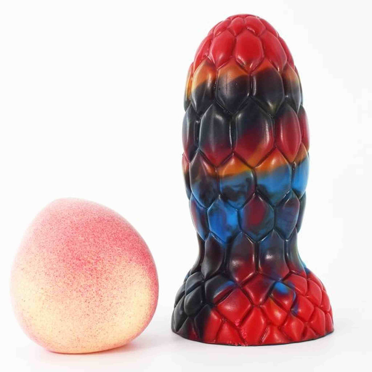 Dildo multicolore rosso arancione blu con finitura a scaglie esagonali