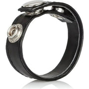 Anello in pelle liscia nera con due fibbie decorative