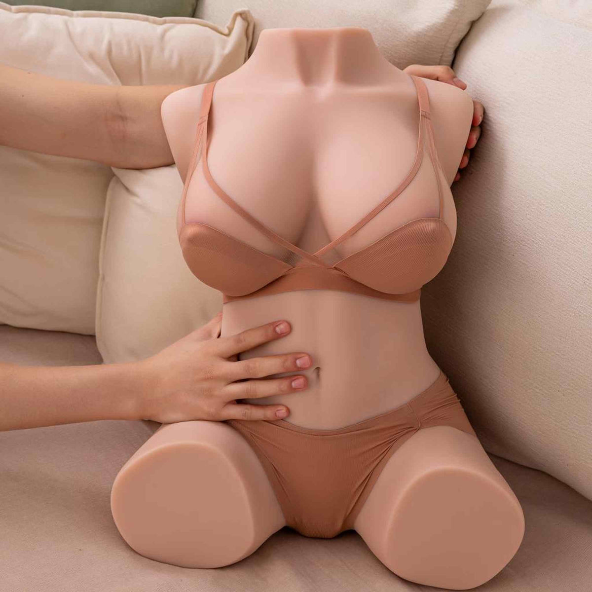 Dania Torso Sessuale 19.5 kg con Vibrazione e Spinta