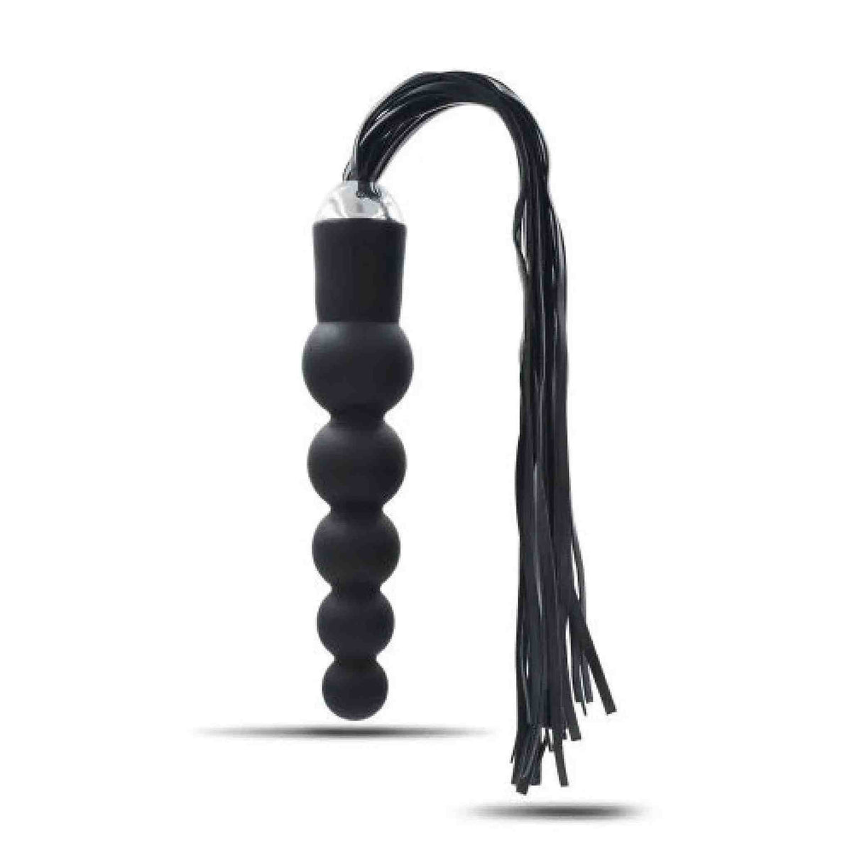 Dildo anale Globe Anal Whip nero simmetrico su sfondo bianco con dettaglio punta metallica