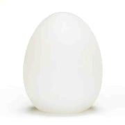 Tenga EGG Cloudy masturbatore ovale bianco liscio uniforme vista frontale senza decorazioni