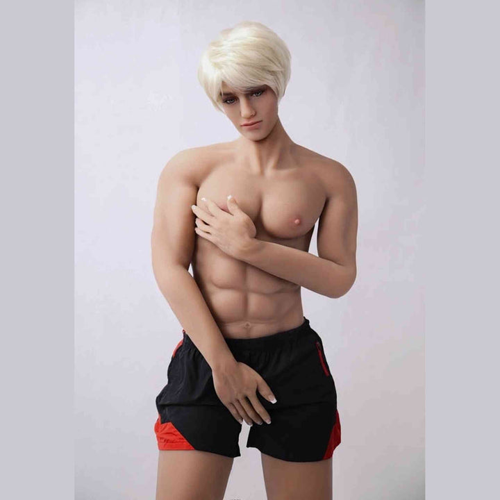 Bambola sessuale maschile Kevin 180 cm profilo muscoloso con pantaloncini neri