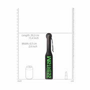 Dimensioni paddle BDSM nero 39,2 cm con scala metrica e oggetti di riferimento