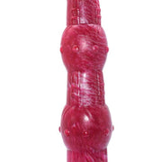 Dettaglio sezione bulbosa dildo rosso Optimus Kiara con noduli rotondi
