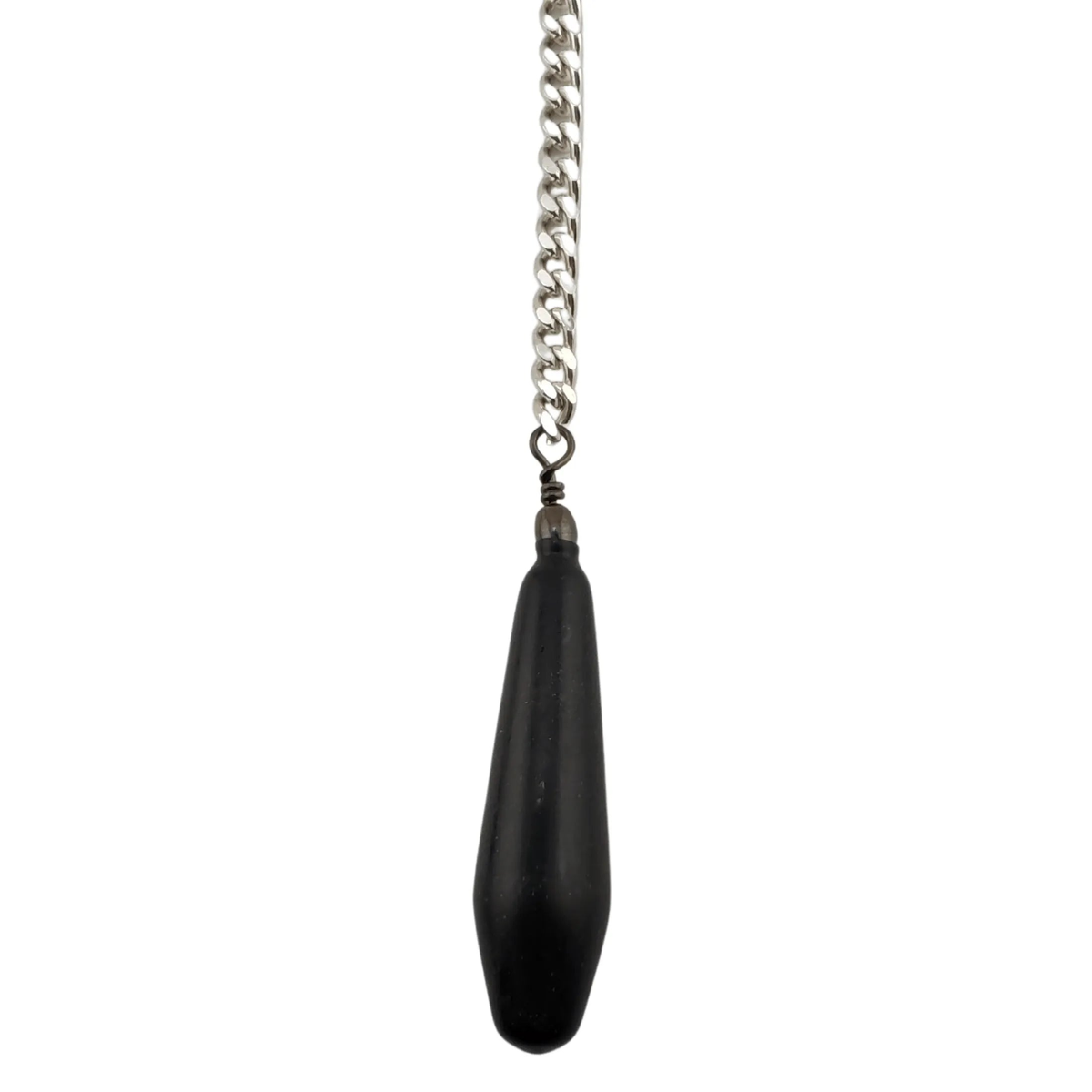 Pinza capezzoli BDSM con pesetto nero da 30g e catena box