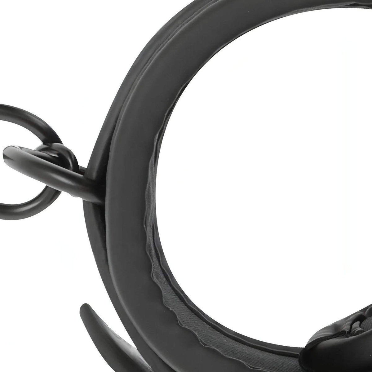 Polsiere con doppia imbottitura con catena in metallo nero - Realizzate in pelle vegana