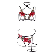 Dettaglio prodotto reggiseno a fascia e mutandine crotchless con ricami 3D
