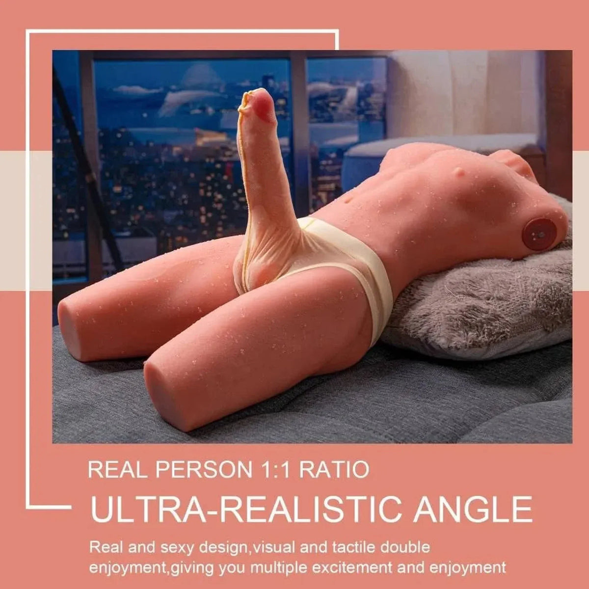 Torso uomo sdraiato con finitura pelle ultra-realistic e angolo 1:1 su cuscino grigio